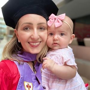 Meet your Posher, Larissa